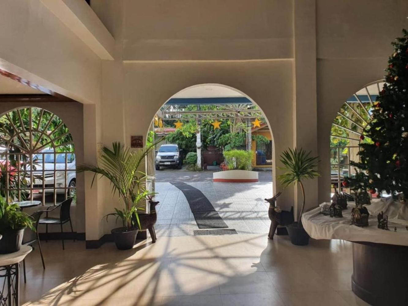 Fernando'S Hotel Sorsogon ภายนอก รูปภาพ