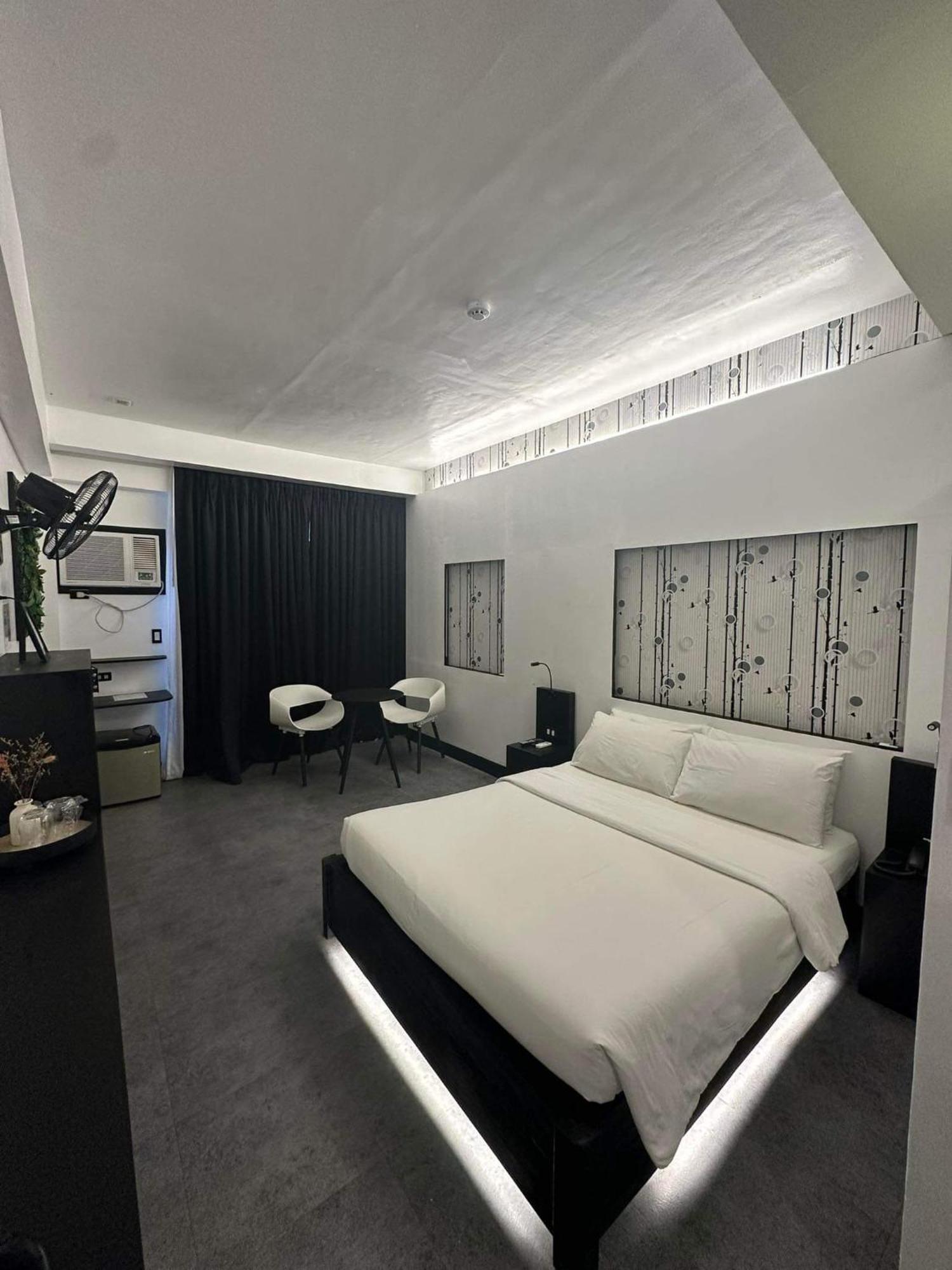 Fernando'S Hotel Sorsogon ภายนอก รูปภาพ