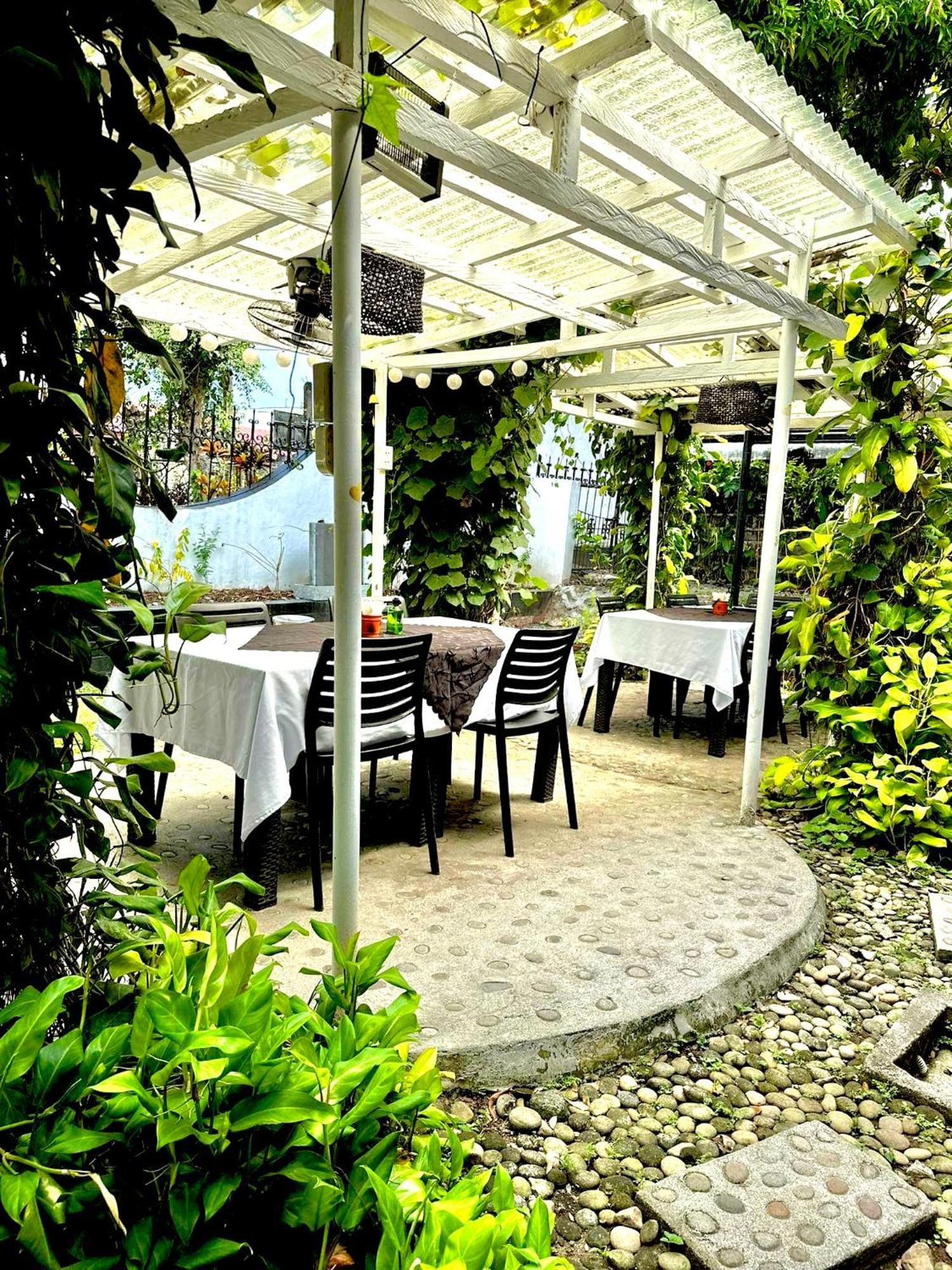 Fernando'S Hotel Sorsogon ภายนอก รูปภาพ